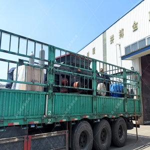 2PG1500x800大型直連式液壓對輥破碎制砂機發貨圖片