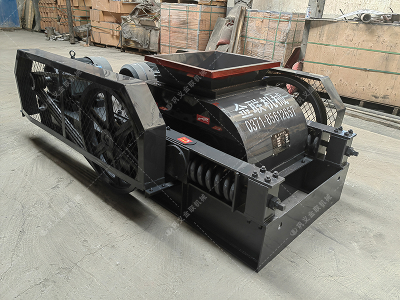 雙齒輥破碎機性能特點有哪些？是怎么破碎物料的？