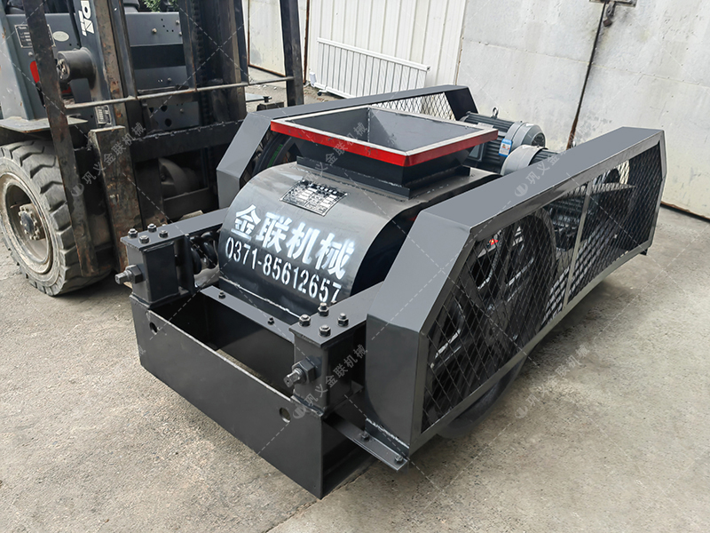 2PG小型對輥破碎機發(fā)貨現(xiàn)場圖片_發(fā)往江西撫州_破碎玻璃 2PG小型對輥破碎機發(fā)貨現(xiàn)場圖片_發(fā)往江西撫州_破碎玻璃