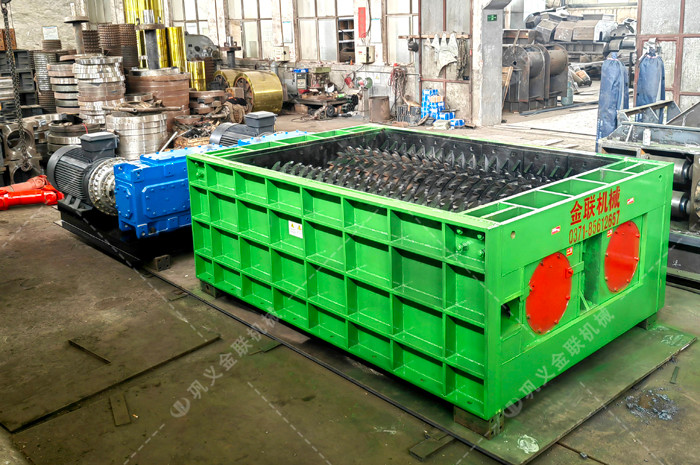 強(qiáng)力齒輥式破碎機(jī)|雙齒輥破碎機(jī)|強(qiáng)力分級(jí)破碎機(jī)圖片/視頻